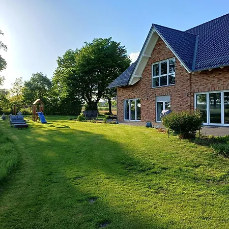 Ruhige Hofwohnung, Modern Und Kinderfreundlich Apartman